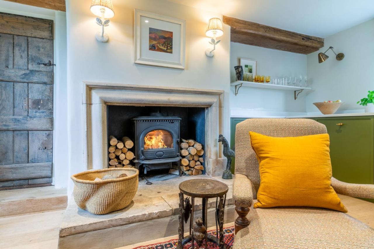 Holiday home Locks Cheltenham